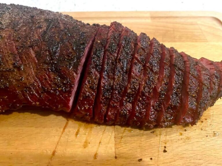 How Long to Smoke Tri Tip at 225: Achieving Perfect Doneness